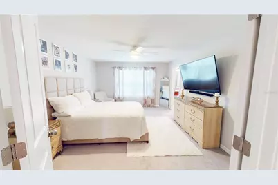 9776 Pembrooke Pines Drive, Sun City Center, FL 33573 - Photo 21