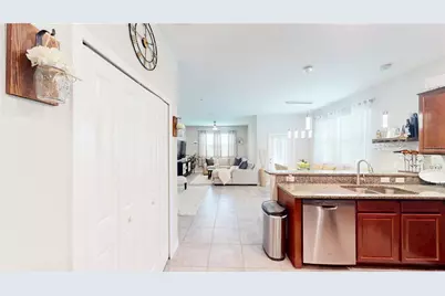 9776 Pembrooke Pines Drive, Sun City Center, FL 33573 - Photo 5