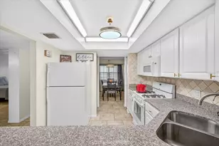 5400 Park St N, Saint Petersburg, FL 33709 - Photo 11