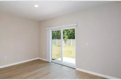 36996 Sagemoor Drive, Zephyrhills, FL 33541 - Photo 11
