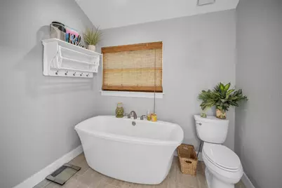 110 Carlyle Circle, Palm Harbor, FL 34683 - Photo 31