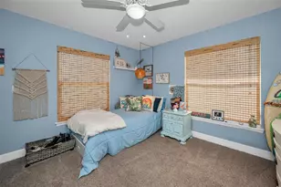 110 Carlyle Cir, Palm Harbor, FL 34683 - Photo 35