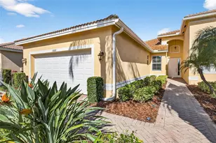 15652 Aurora Lake Cir, Wimauma, FL 33598 - Photo 3