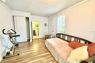 762 Paris Ave S, Saint Petersburg, FL 33701 - Photo 17