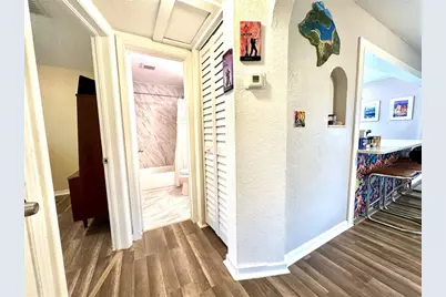 762 Paris Avenue S, Saint Petersburg, FL 33701 - Photo 15