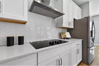 810 32nd Avenue N, Saint Petersburg, FL 33704 - Photo 17