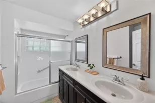 1609 Shady Leaf Dr, Valrico, FL 33596 - Photo 45