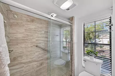 1609 Shady Leaf Drive, Valrico, FL 33596 - Photo 31