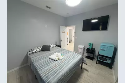 3715 Valley Tree Drive, Tampa, FL 33610 - Photo 17