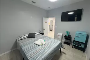 3715 Valley Tree Dr, Tampa, FL 33610 - Photo 17