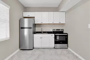 1201 53rd Ave N, Saint Petersburg, FL 33703 - Photo 9