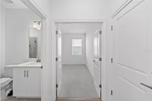 6216 29th St N, Saint Petersburg, FL 33702 - Photo 17