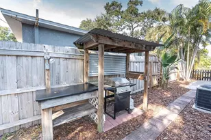 1720 34th Ave N, Saint Petersburg, FL 33713 - Photo 23