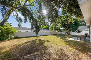 4389 Trout Dr SE, Saint Petersburg, FL 33705 - Photo 5