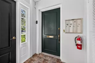 1000 Rafael Blvd NE, Saint Petersburg, FL 33704 - Photo 3