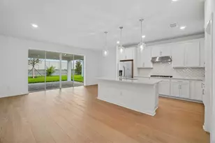 9736 Autumn Rdg Ave, Riverview, FL 33578 - Photo 11