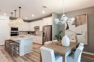 9736 Autumn Rdg Ave, Riverview, FL 33578 - Photo 5