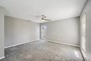 2015 Ronald Cir, Seffner, FL 33584 - Photo 3