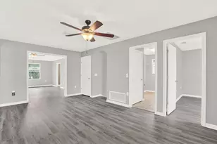 10560 Lake Seminole Terrace, Seminole, FL 33772 - Photo 15