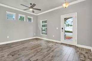 10560 Lake Seminole Terrace, Seminole, FL 33772 - Photo 11