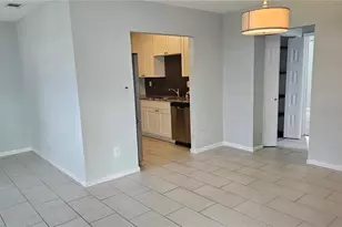 1902 Dandridge St, Sun City Center, FL 33573 - Photo 3