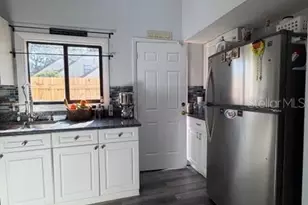 12414 N 58th St, Tampa, FL 33617 - Photo 9