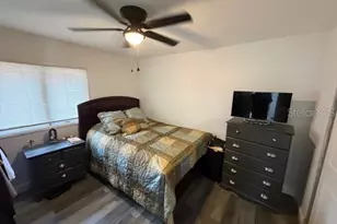 12414 N 58th St, Tampa, FL 33617 - Photo 13