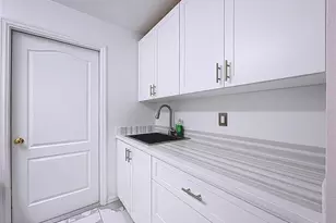 9276 Ashley Dr, Weeki Wachee, FL 34613 - Photo 31