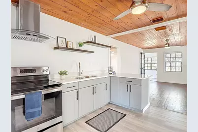 8906 N Orleans Avenue, Tampa, FL 33604 - Photo 15