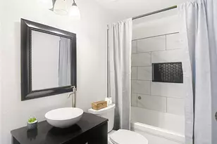 8906 N Orleans Ave, Tampa, FL 33604 - Photo 27