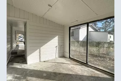 8906 N Orleans Avenue, Tampa, FL 33604 - Photo 35