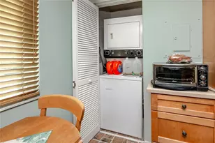 2737 Enterprise Rd E, Clearwater, FL 33759 - Photo 15