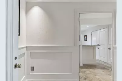 1 Beach Drive SE #2008, Saint Petersburg, FL 33701 - Photo 23