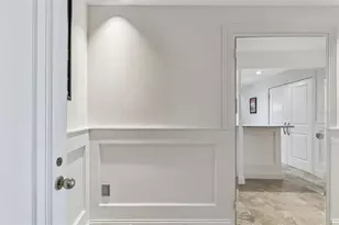 1 Beach Dr SE, Saint Petersburg, FL 33701 - Photo 23