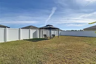 3160 Kresterbrooke Ln, Zephyrhills, FL 33540 - Photo 11