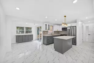 2152 Barcelona Dr, Clearwater, FL 33764 - Photo 7