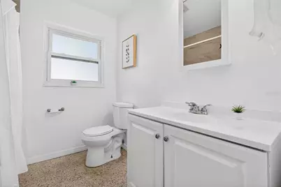 7095 40th Avenue N, Saint Petersburg, FL 33709 - Photo 13