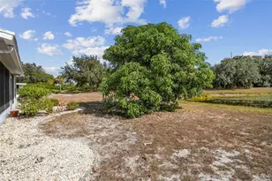 2305 E Del Webb Blvd, Sun City Center, FL 33573 - Photo 31