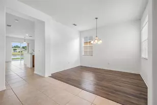 31403 Bridgegate Dr, Wesley Chapel, FL 33545 - Photo 9