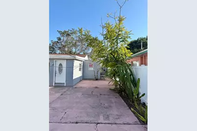310 79th Avenue, Saint Pete Beach, FL 33706 - Photo 3