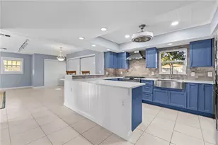 1447 85th Ave N, Saint Petersburg, FL 33702 - Photo 11