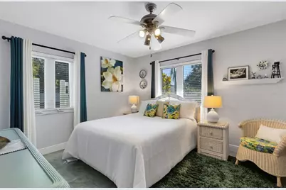 2529 Sunset Drive, Largo, FL 33770 - Photo 15