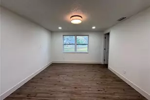 2933 Stearns Rd, Valrico, FL 33596 - Photo 13