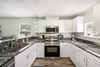 119 W Keyes Avenue, Tampa, FL 33602 - Photo 17