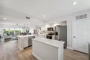 960 Starkey Rd, Largo, FL 33771 - Photo 11