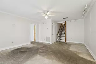 6345 Bentbranch Ct, Temple Terrace, FL 33617 - Photo 9