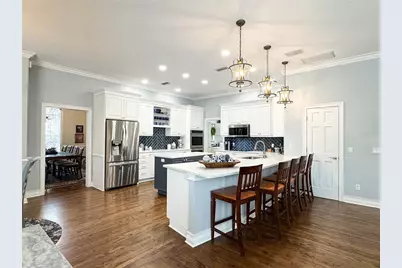 11501 Norval Place, Temple Terrace, FL 33617 - Photo 9