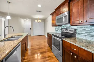 5064 Royal Palms Wy, New Port Richey, FL 34652 - Photo 25