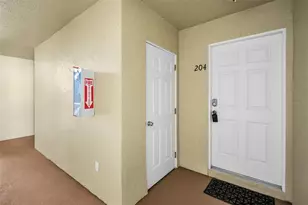 5064 Royal Palms Wy, New Port Richey, FL 34652 - Photo 9