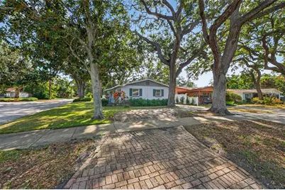 2880 81st Street N, Saint Petersburg, FL 33710 - Photo 21